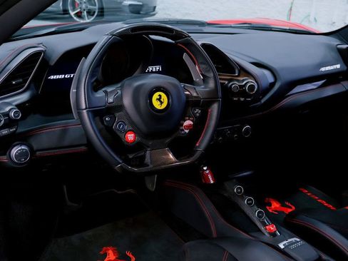 Used 2018 Ferrari 488 GTB image 28