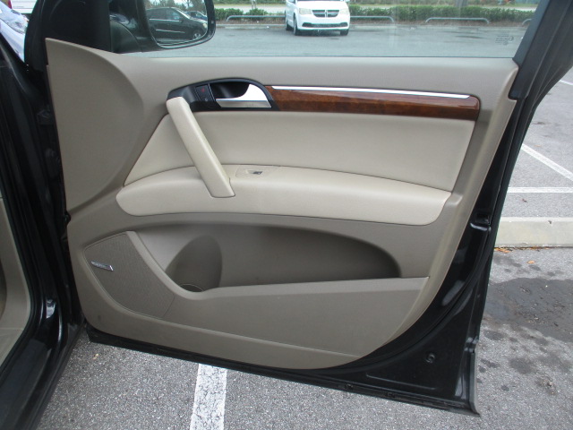 Used 2008 Audi Q7 3.6 Premium AWD/4WD image 19