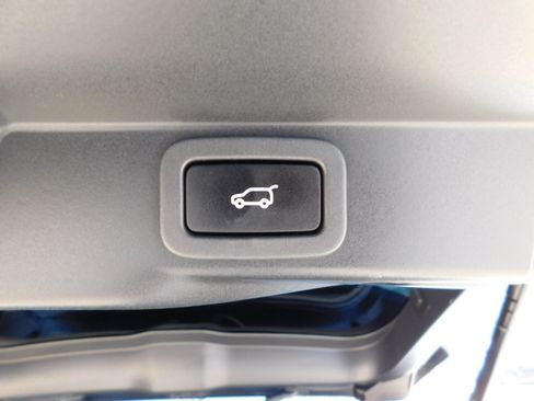 Used 2015 Land Rover Range Rover Sport HSE AWD/4WD image 8