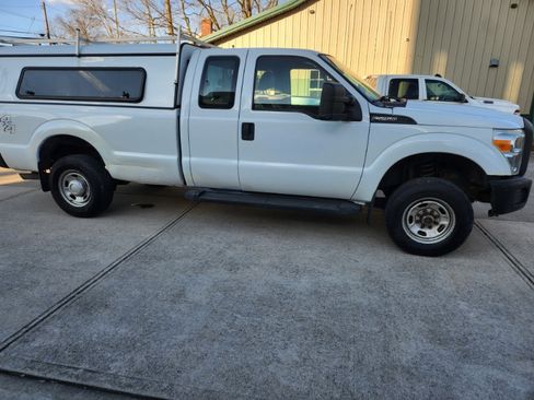 Used 2012 Ford F250 XL image 4