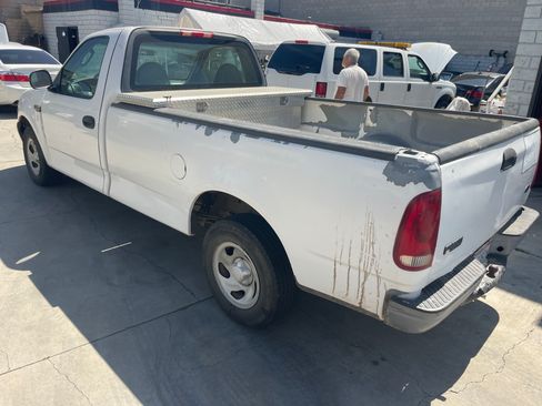 Used 1996 Ford E-150 and Econoline 150 image 14