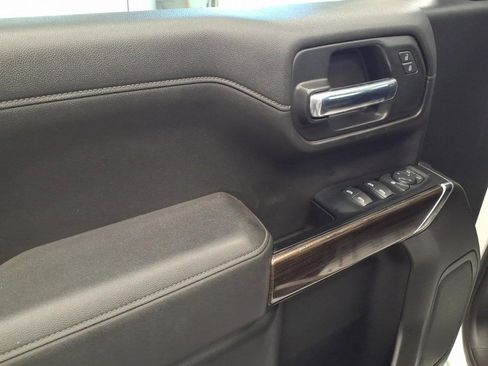 Used 2019 Chevrolet Silverado 1500 LT image 8