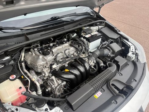 Used 2020 Toyota Corolla LE image 9