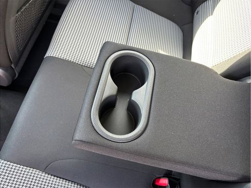 Used 2020 Hyundai Kona SE image 31