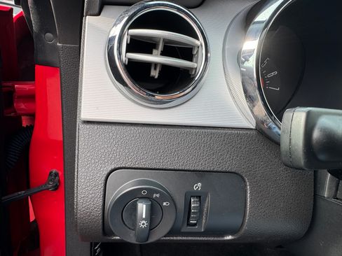 Used 2007 Ford Mustang Premium image 5