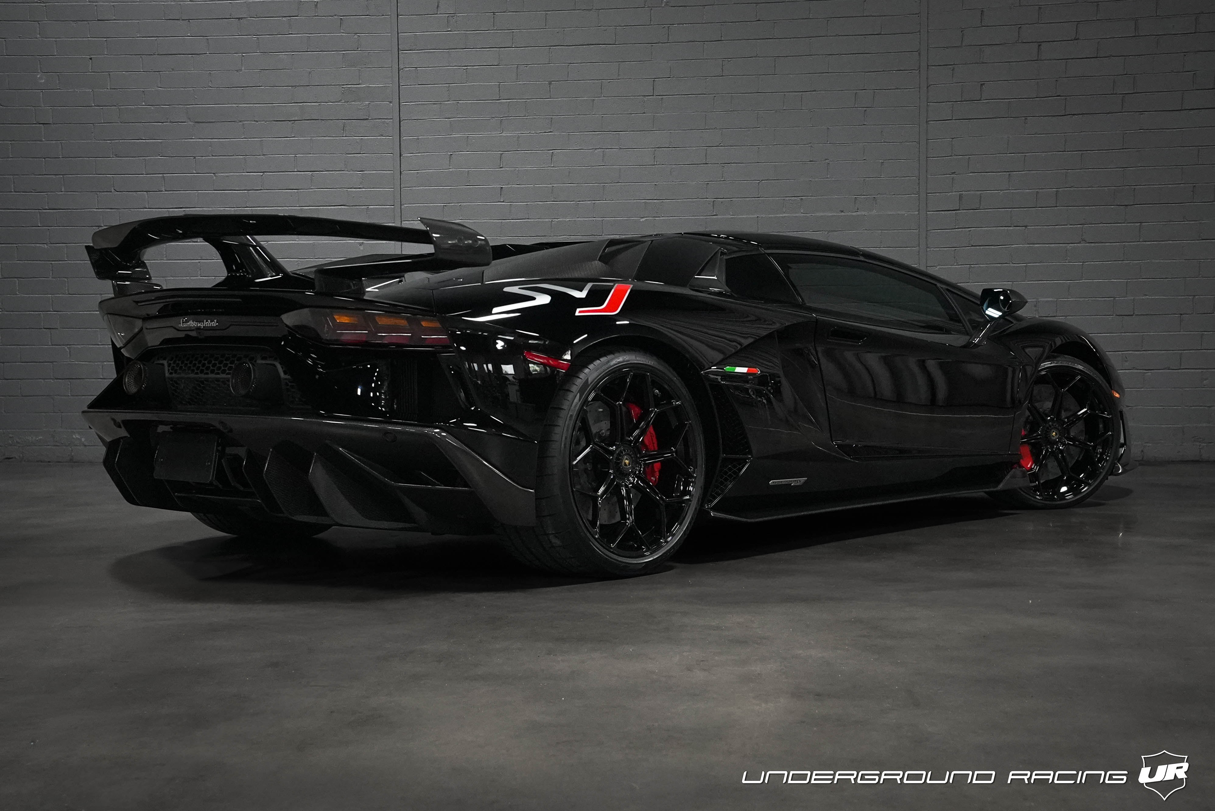 Used 2021 Lamborghini Aventador SVJ Roadster AWD/4WD image 5