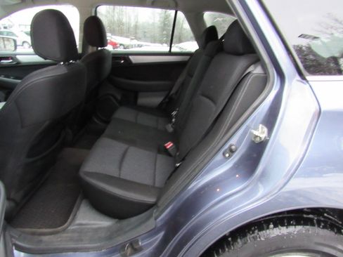 Used 2015 Subaru Outback 2.5i Premium image 19