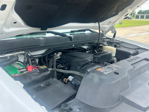 Used 2013 Chevrolet Silverado 2500 2WD Extended Cab image 22