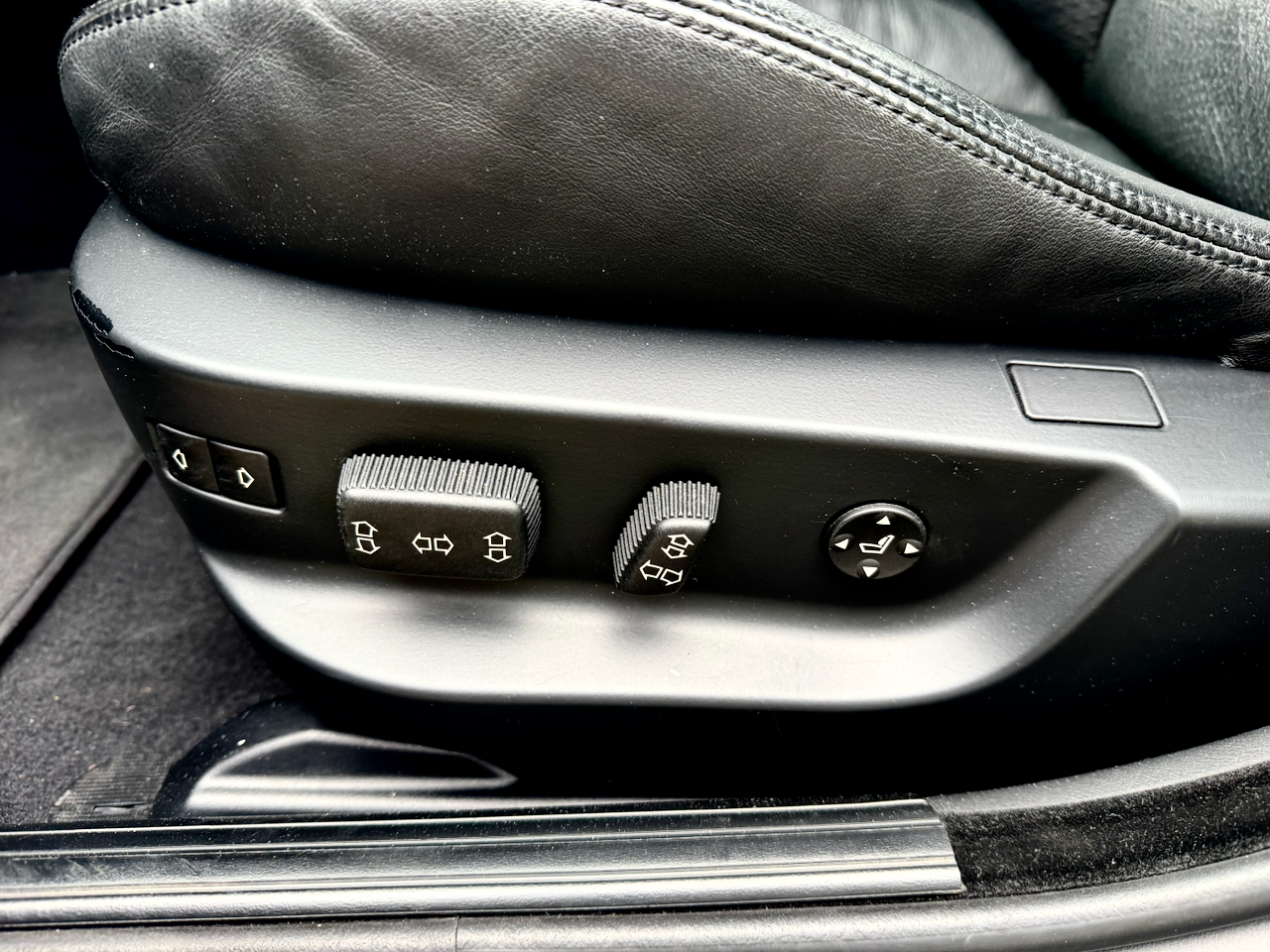 Used 2000 BMW M5 UNAVAIL RWD image 37