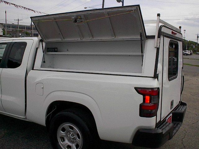 Used 2024 Nissan Frontier S RWD image 9