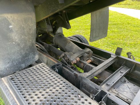 Used 1988 GMC Sierra 3500 2WD Regular Cab image 12