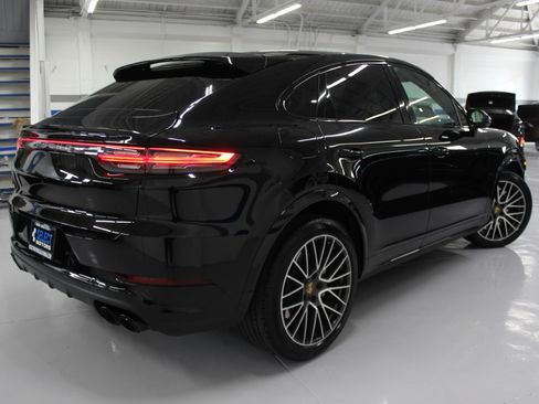 Used 2020 Porsche Cayenne Turbo Coupe AWD/4WD image 6