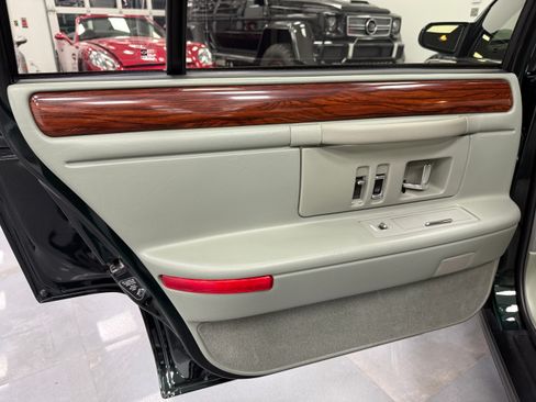 Used 1996 Cadillac De Ville image 28