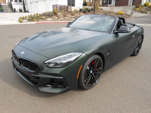 Used 2025 BMW Z4 M40i image 1