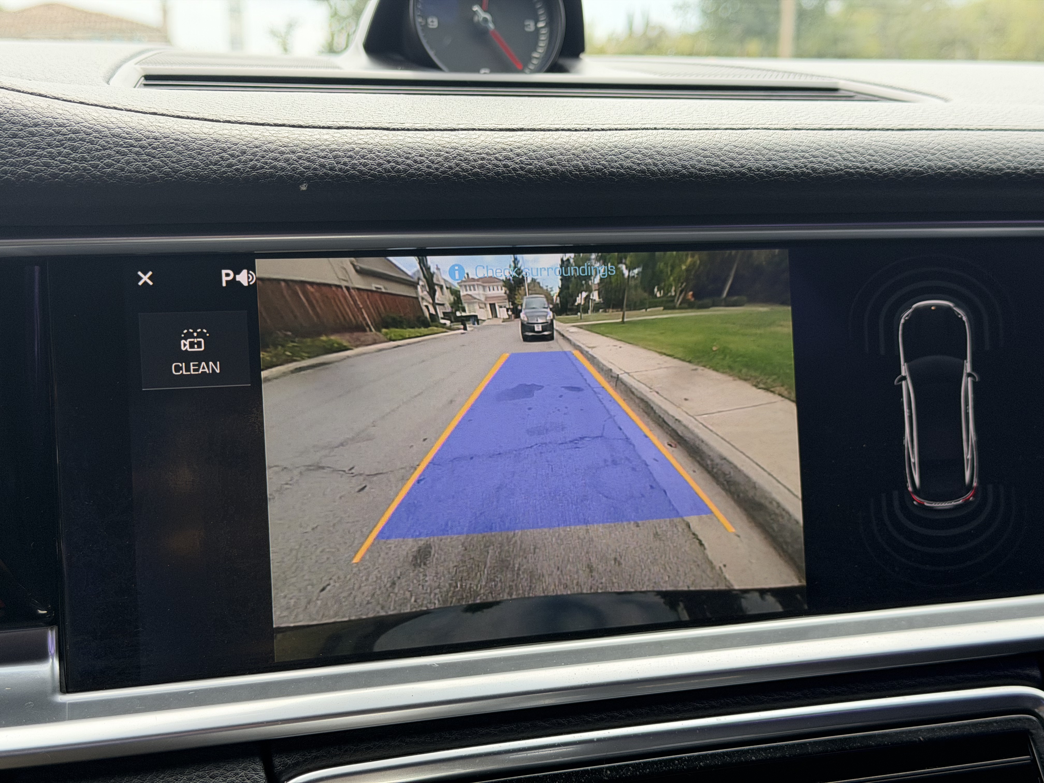 Used 2018 Porsche Panamera 4 image 13