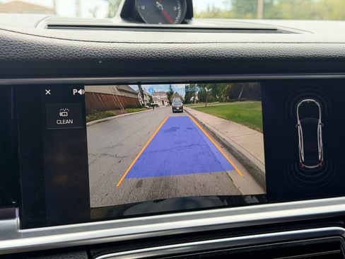Used 2018 Porsche Panamera 4 image 13