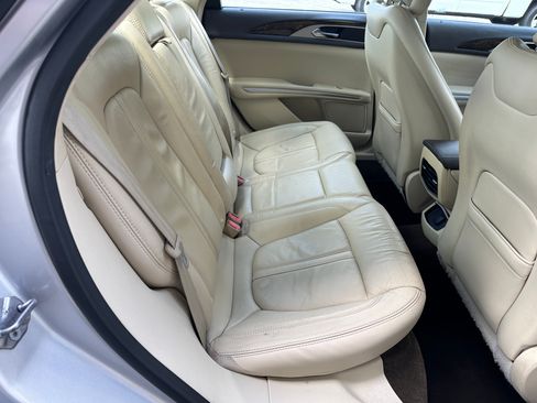 Used 2013 Lincoln MKZ UNAVAIL FWD image 15