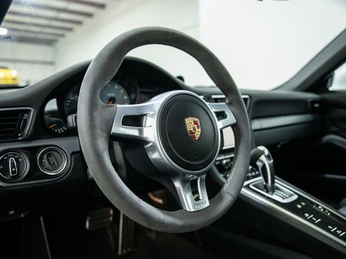 Used 2015 Porsche 911 GT3 image 33