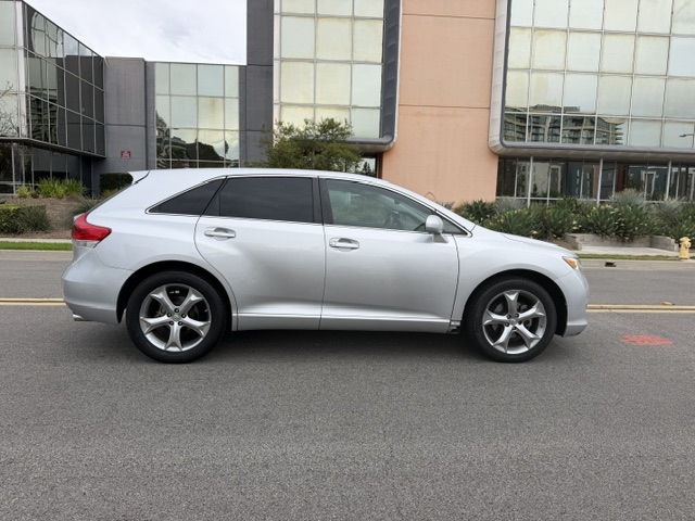 Used 2011 Toyota Venza FWD image 5