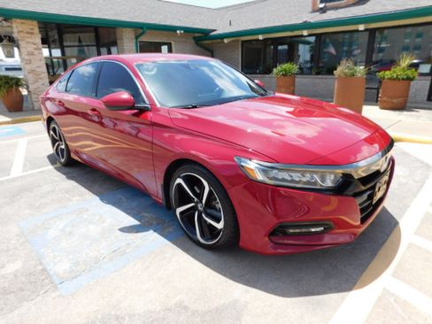 Used 2019 Honda Accord 1.5T Sport image 2