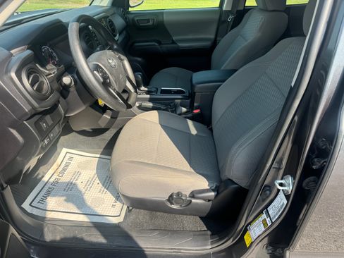 Used 2021 Toyota Tacoma 4x4 Double Cab image 14