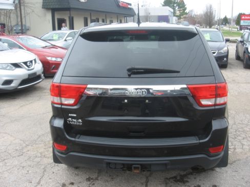 Used 2011 Jeep Grand Cherokee Laredo image 5