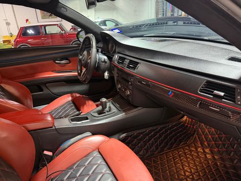 Used 2011 BMW M3 image 39
