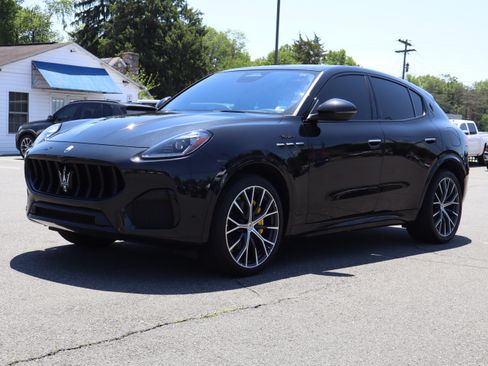Used 2023 Maserati Grecale Modena AWD/4WD image 4