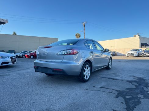 Used 2010 MAZDA MAZDA3 i Touring image 6