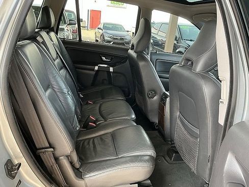 Used 2010 Volvo XC90 3.2 image 12