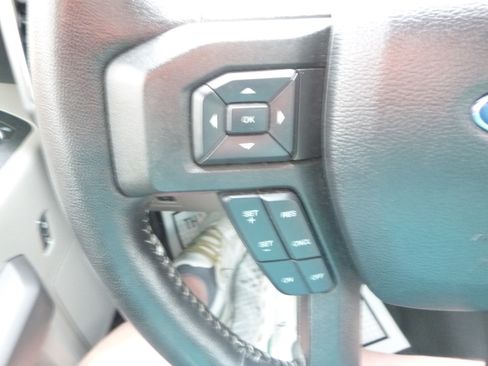 Used 2019 Ford F150 XLT image 25