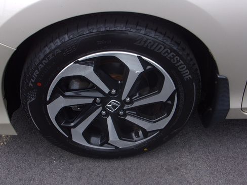 Used 2017 Honda Accord EX-L V6 Sedan image 32