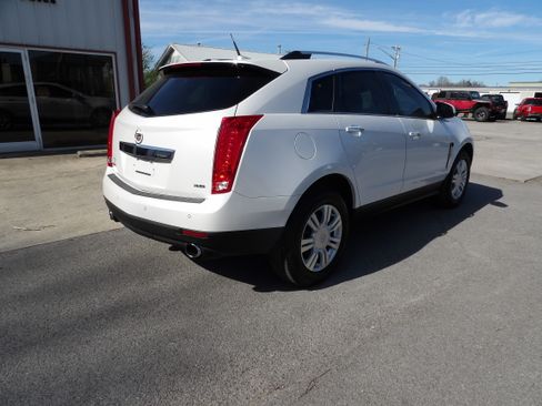 Used 2012 Cadillac SRX Luxury image 3