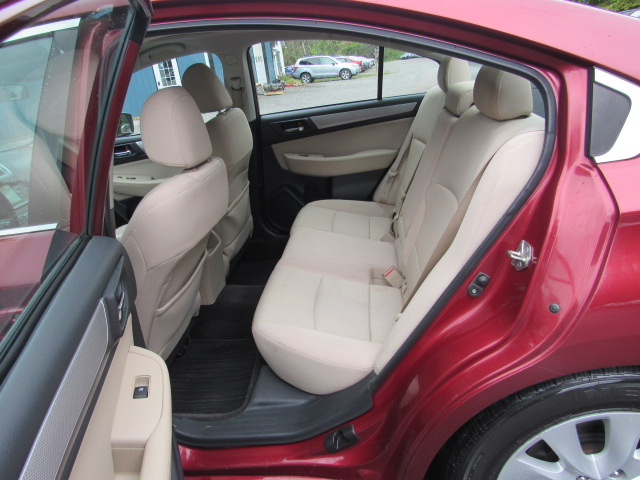 Used 2015 Subaru Legacy 2.5i Premium AWD/4WD image 16