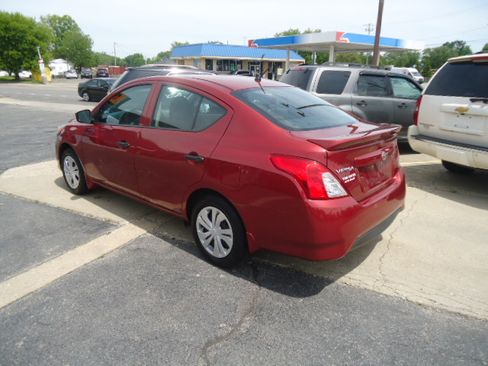 Used 2017 Nissan Versa S Plus FWD image 4