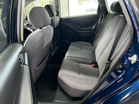 Used 2005 Toyota Matrix image 12