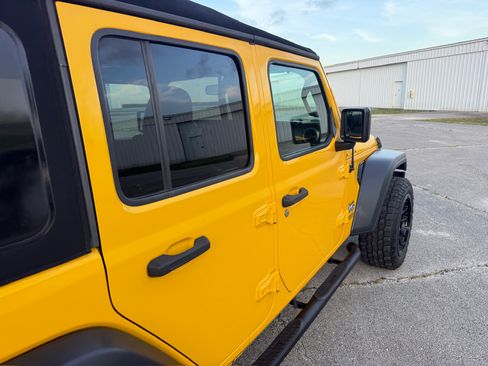 Used 2019 Jeep Wrangler 4WD Unlimited Sport image 69