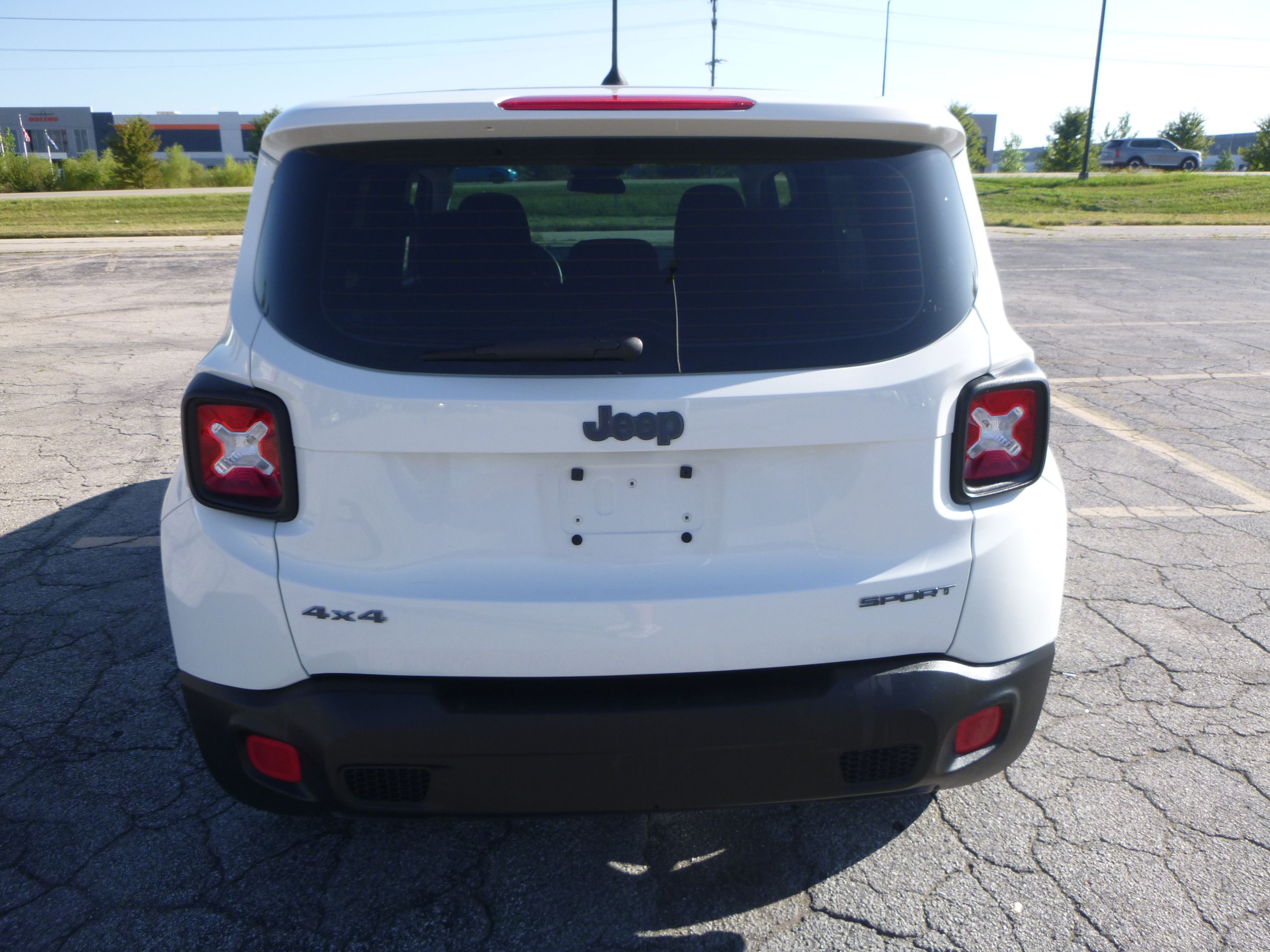 Used 2016 Jeep Renegade 4WD Sport image 7