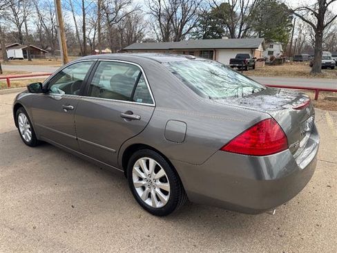 Used 2007 Honda Accord EX-L image 2
