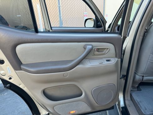 Used 2002 Toyota Sequoia SR5 image 12