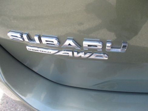Used 2019 Subaru Forester 2.5i Premium Sport Utility 4D AWD/4WD image 11