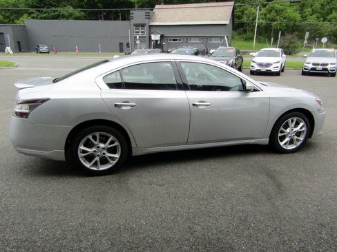 Used 2012 Nissan Maxima 3.5 SV FWD image 5