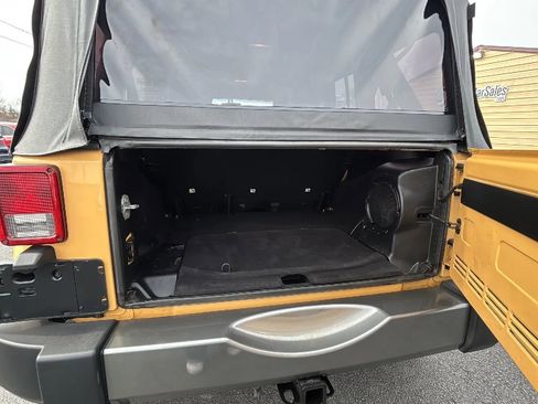 Used 2013 Jeep Wrangler Unlimited Sport image 29