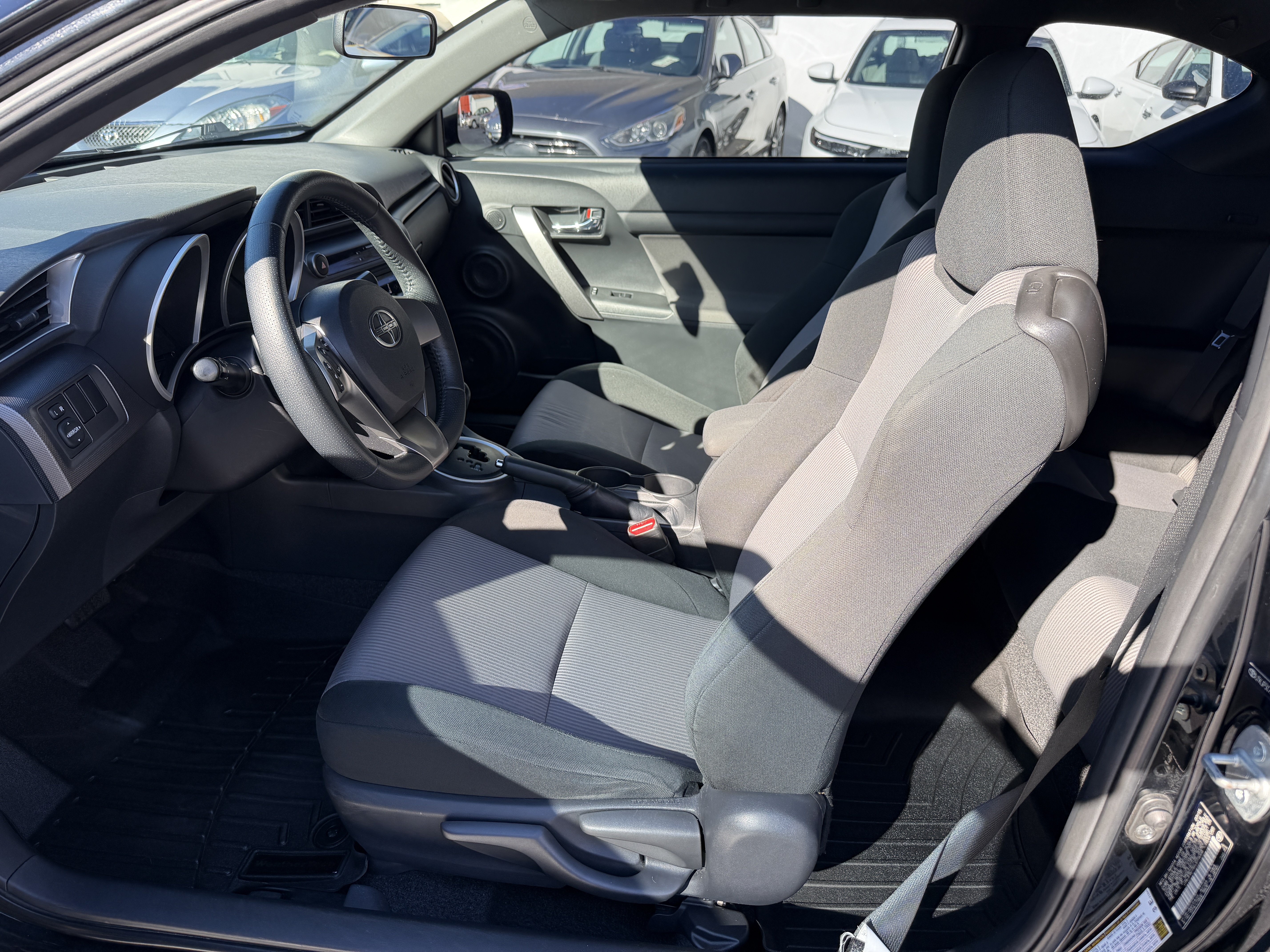 Used 2016 Scion tC UNAVAIL FWD image 4