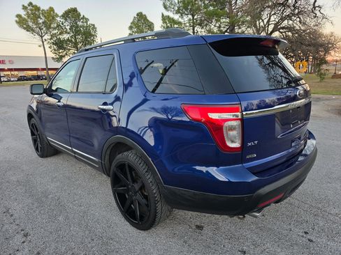 Used 2014 Ford Explorer 4WD XLT image 5