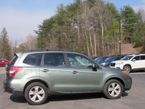 Used 2014 Subaru Forester 2.5i Limited image 8