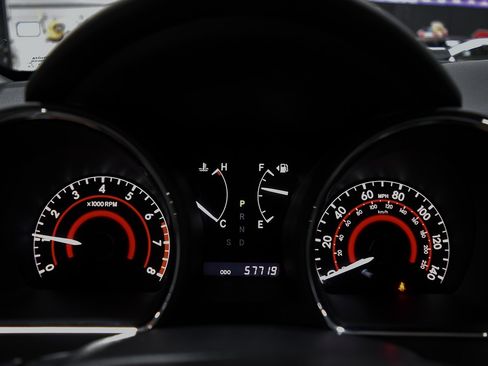 Used 2013 Toyota Highlander SE image 25