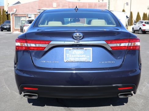 Used 2015 Toyota Avalon Limited image 7