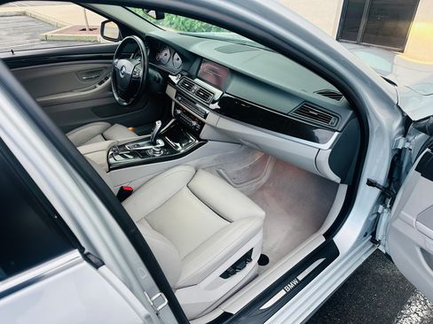Used 2011 BMW 535i image 13