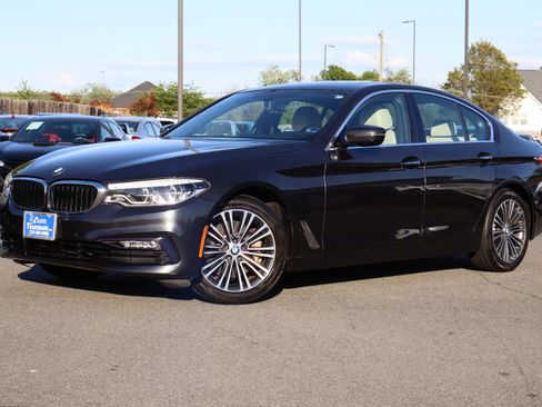Used 2017 BMW 540i xDrive AWD/4WD image 2